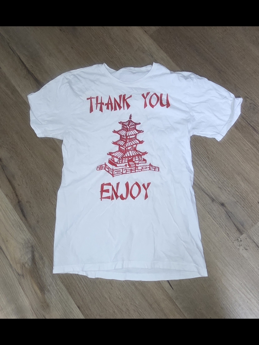 White Graphic Novelty Tee with Red Pagoda 'THANK YOU ENJOY' Print  Sz S Bin Y